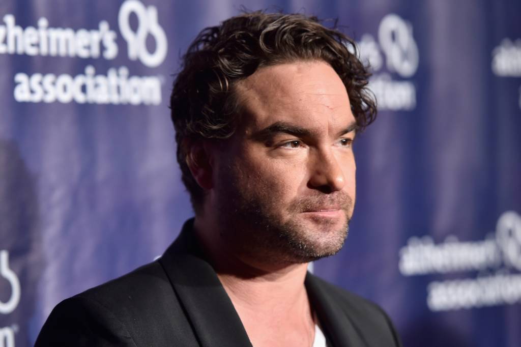 Incêndio destrói casa de Johnny Galecki, de ‘The Big Bang Theory’