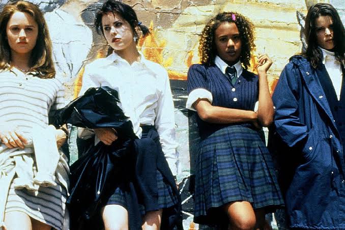 Esta coleção inspirada em Jovens Bruxas é tudo que meu coração gótico quer