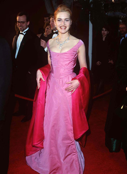 <strong>Kate Winslet</strong> em 1996, indicada a melhor atriz coadjuvante por <em>Razão e Sensibilidade</em>