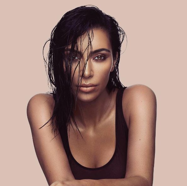 Makes da linha de Kim Kardashian se esgotam em poucas horas