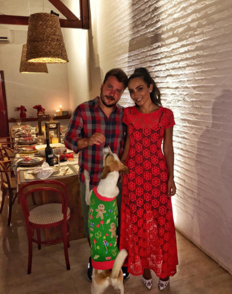 Lalá Noleto apostou nas rendas artesanais para seu Natal intimista com o marido Diego Sala