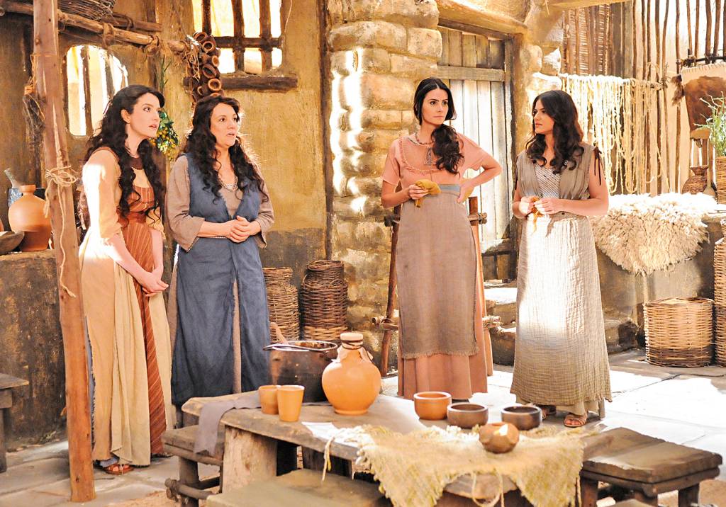Larissa Maciel, Denise Del Vecchio, Lisandra Souto e Juliana Didone