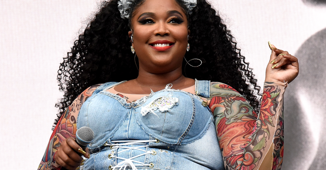 LIZZO! A HISTÓRIA DA CANTORA QUE LIDERA AS INDICAÇÕES AO GRAMMY 2020! 