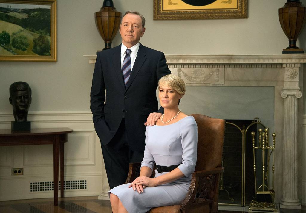 Dez dos looks mais poderosos de Claire Underwood em House of Cards
