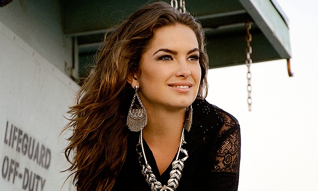 Lua Blanco de férias na Califórnia: 'Eu e meus irmãos só falávamos em inglês em casa' Lua Blanco de férias na Califórnia: 'Eu e meus irmãos só falávamos em inglês em casa'