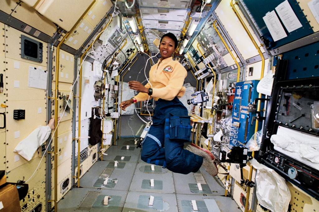 Conheça a história de Mae Jemison, a 1ª astronauta negra da NASA