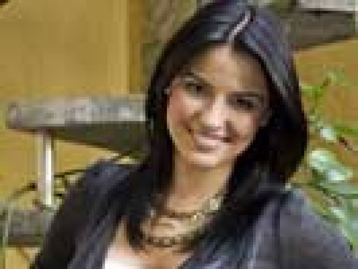 Maite Perroni: começando do zero | CLAUDIA