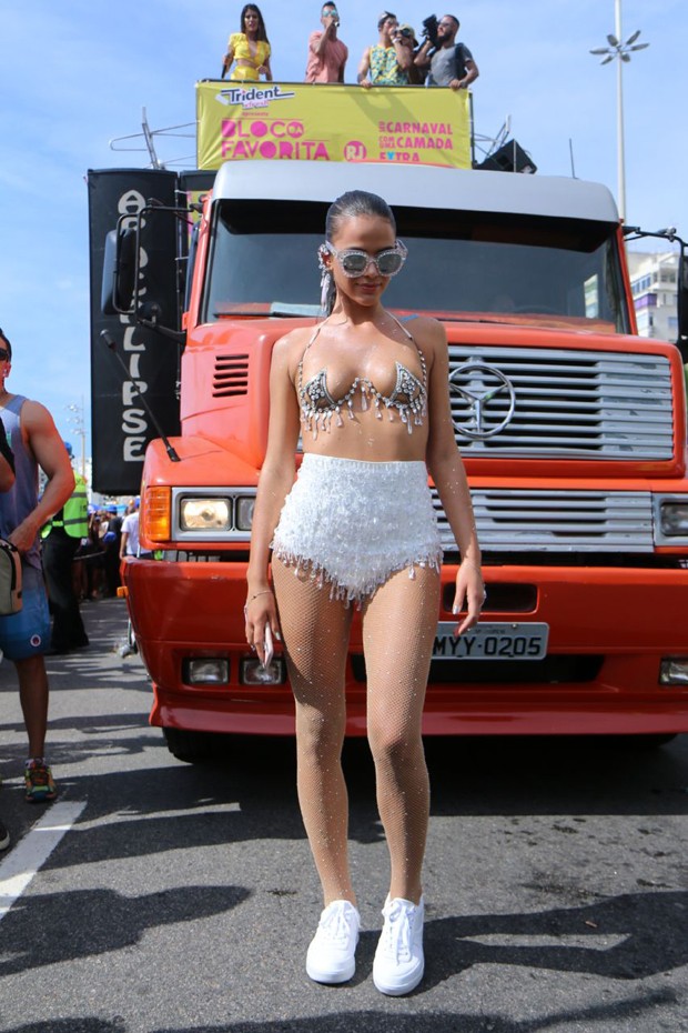 marquezine1