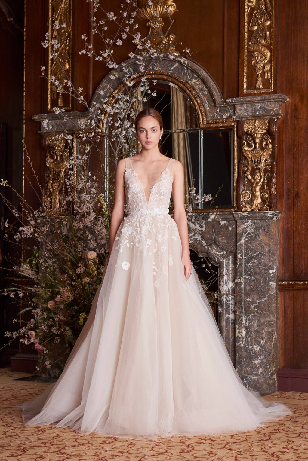 23 vestidos de noiva em tom champagne moniquelhuillier_spring_2019_bridal_look_13_clementine