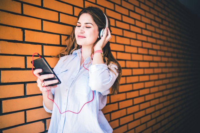 Como e onde ouvir podcasts