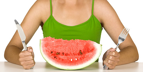 Mantenha o corpo hidratado com a melancia