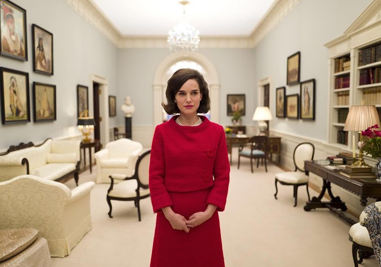 Três vezes em que Natalie Portman foi tão chique quanto Jackie Kennedy Onassis