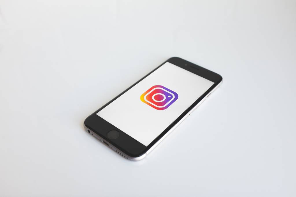 O Instagram voltou mesmo a mostrar os números de curtidas. Entenda!