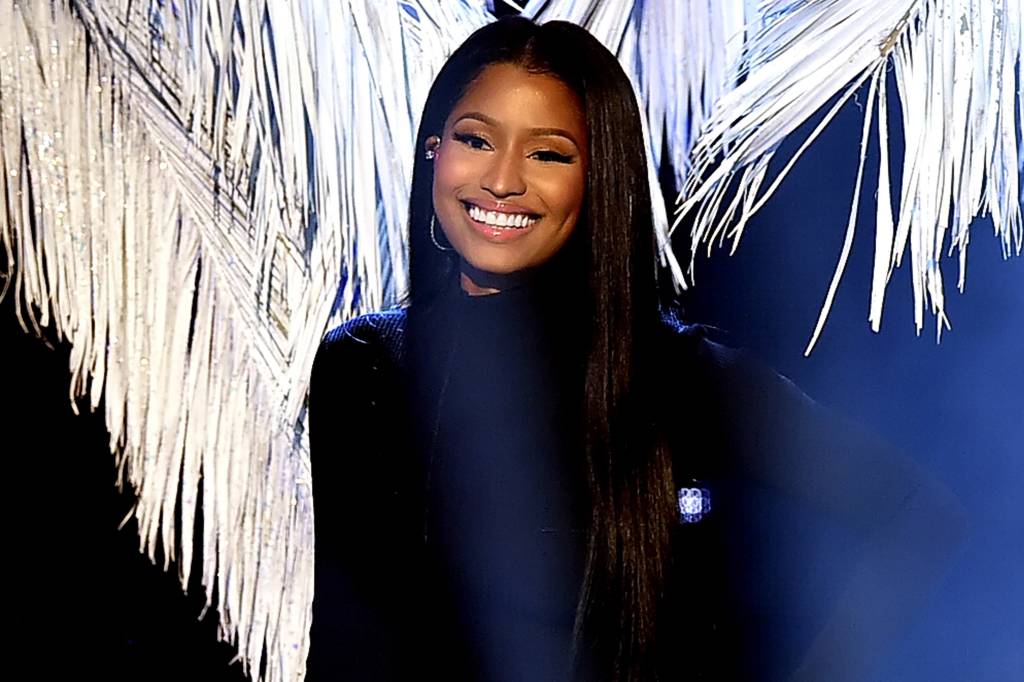 Nicki Minaj cria projeto para ajudar fãs com despesas escolares