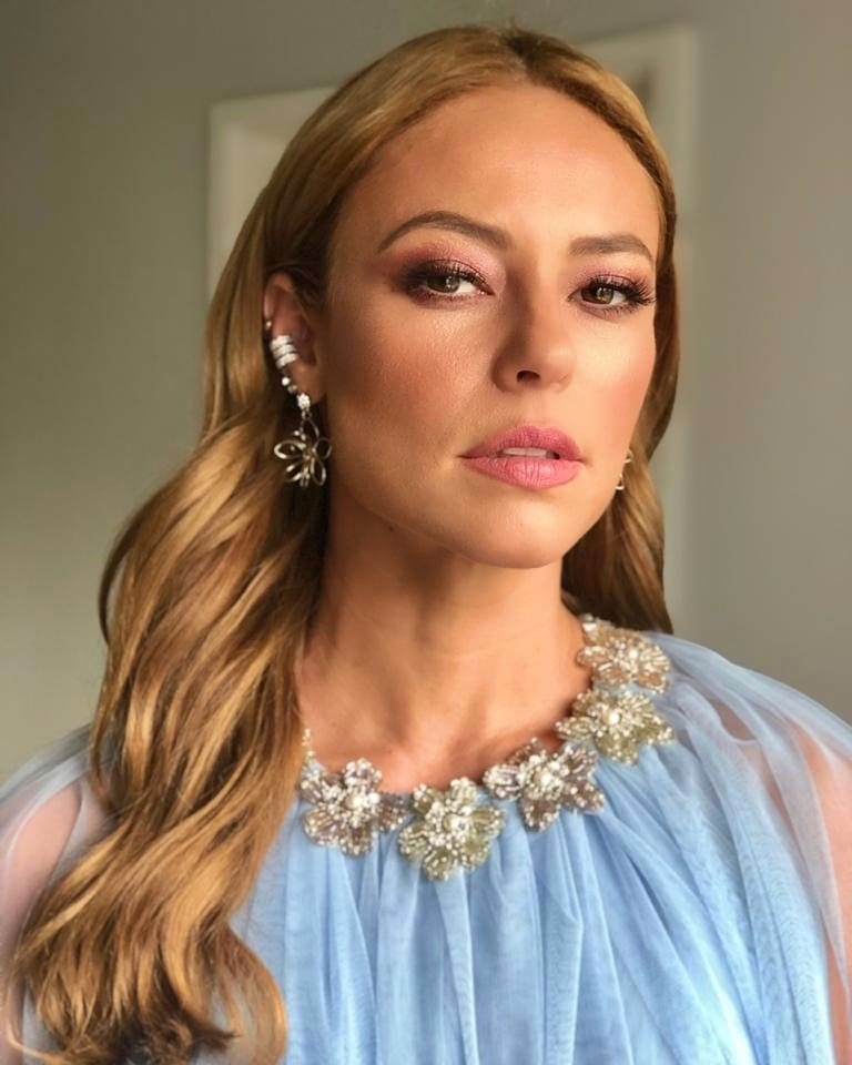 Madrinha de casamento, Paolla Oliveira usou o vestido mais lindo que já vi