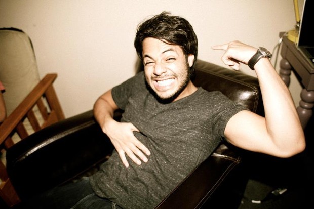 Famosos dão apoio a Manoel Carlos no velório do filho do autor