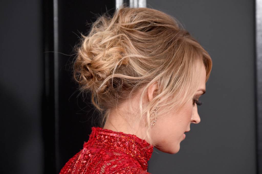 47 sugestões de penteados para madrinhas de casamento