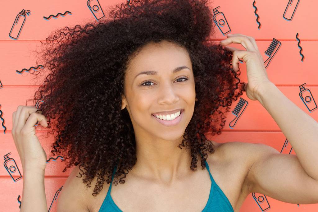 30 tutoriais de penteados lindos para cabelos cacheados e crespos