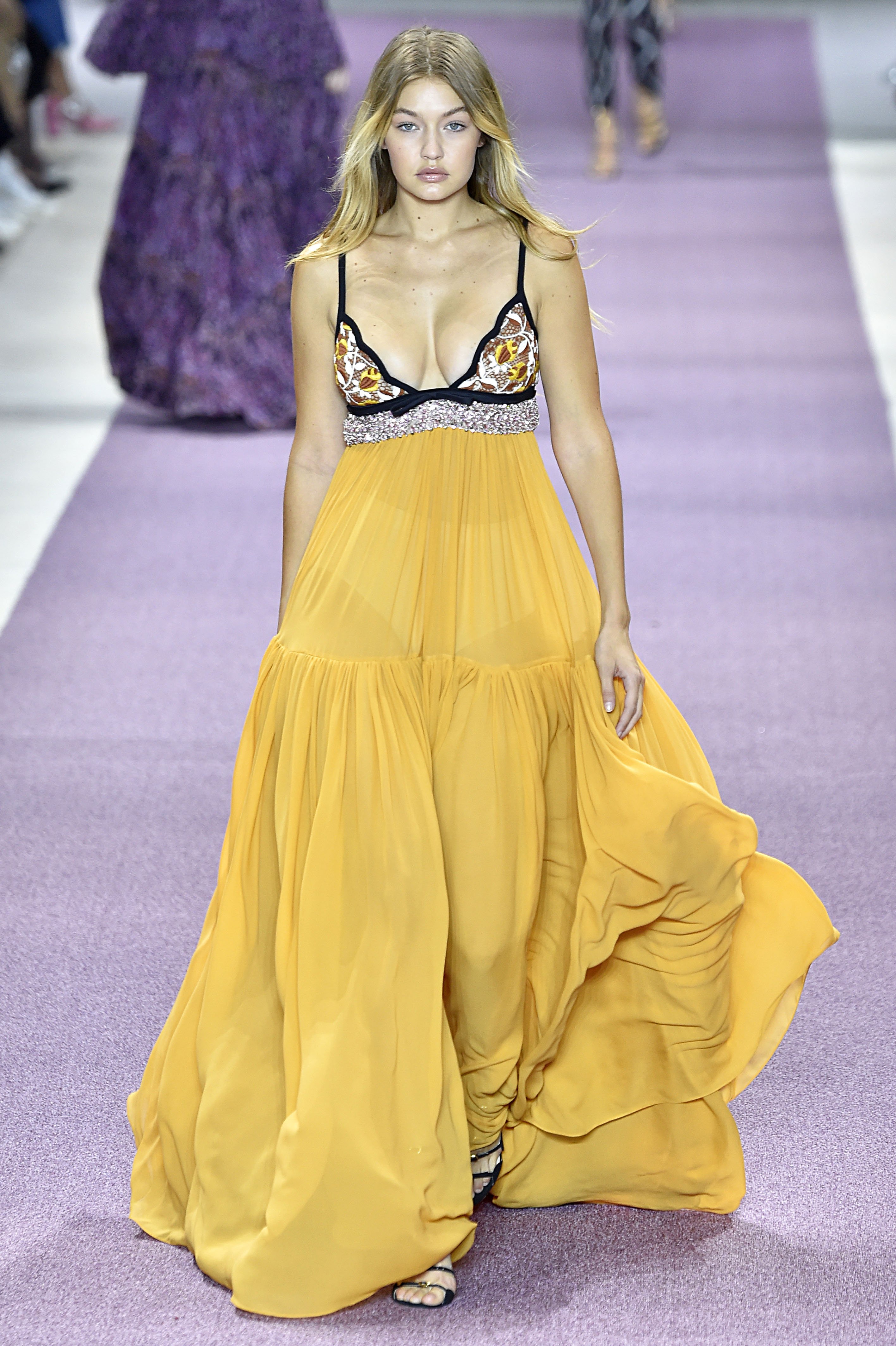 10 coisas que você vai AMAR saber sobre a Semana de Moda de Paris