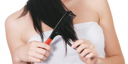 Alisamento de cabelo exige cuidados após o procedimento