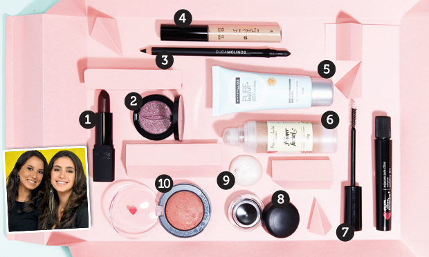 Nécessaire reforçada: blogueiras entregam seus produtos de beleza indispensáveis