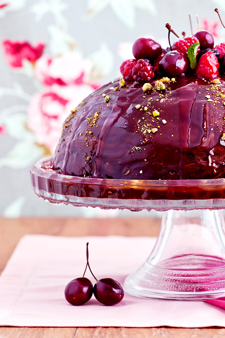 torta-musse-de-panetone-com-frutas-vermelhas