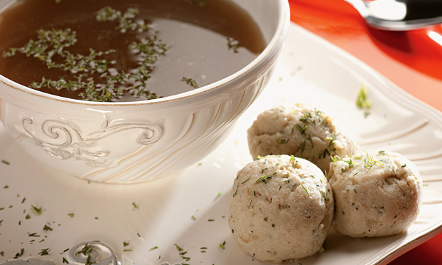 Golden Youch com bolas de matzá