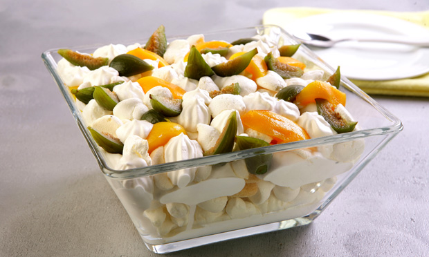 receita-pave-de-frutas-em-calda-com-suspiros receita-pave-de-frutas-em-calda-com-suspiros