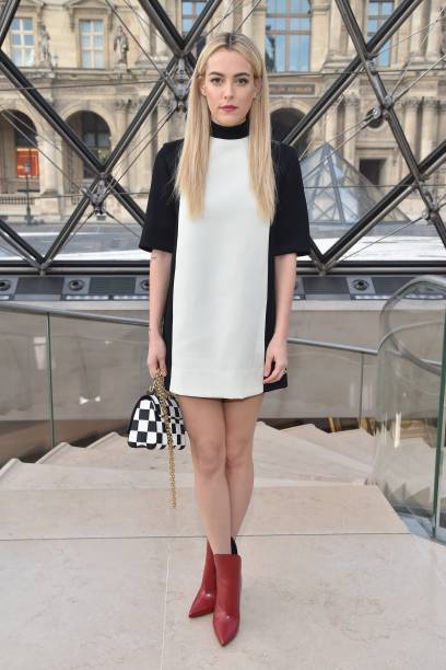 Riley Keough no desfile da Louis Vuitton