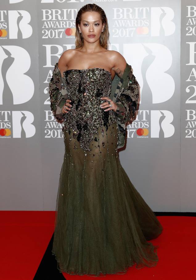<strong>Rita Ora</strong> veste <strong>Alexandre Vauthier</strong> <strong>Rita Ora</strong> veste <strong>Alexandre Vauthier</strong>