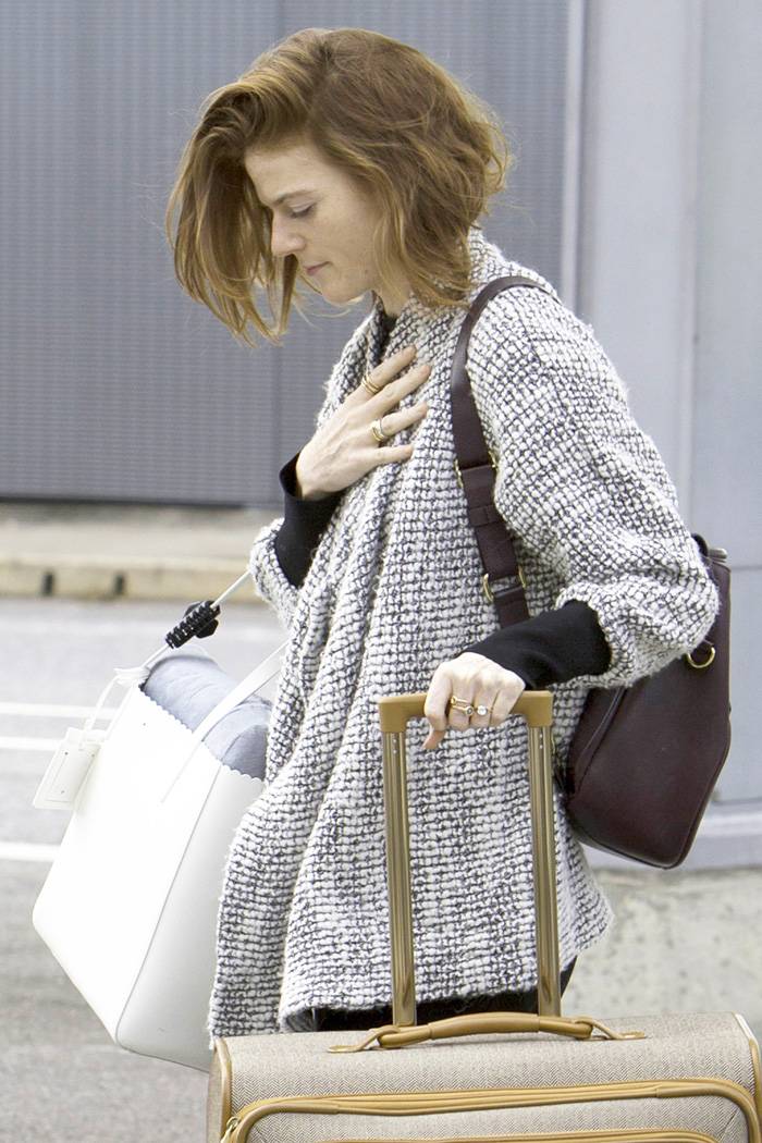 Rose Leslie rose-leslie-engagement-ring-238249-1507565854803-image-1200x0c