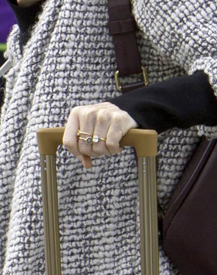 Rose Leslie rose-leslie-engagement-ring-238249-1507565856806-image-1200x0c