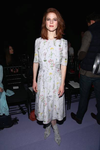 Rose Leslie no desfile de Altuzarra