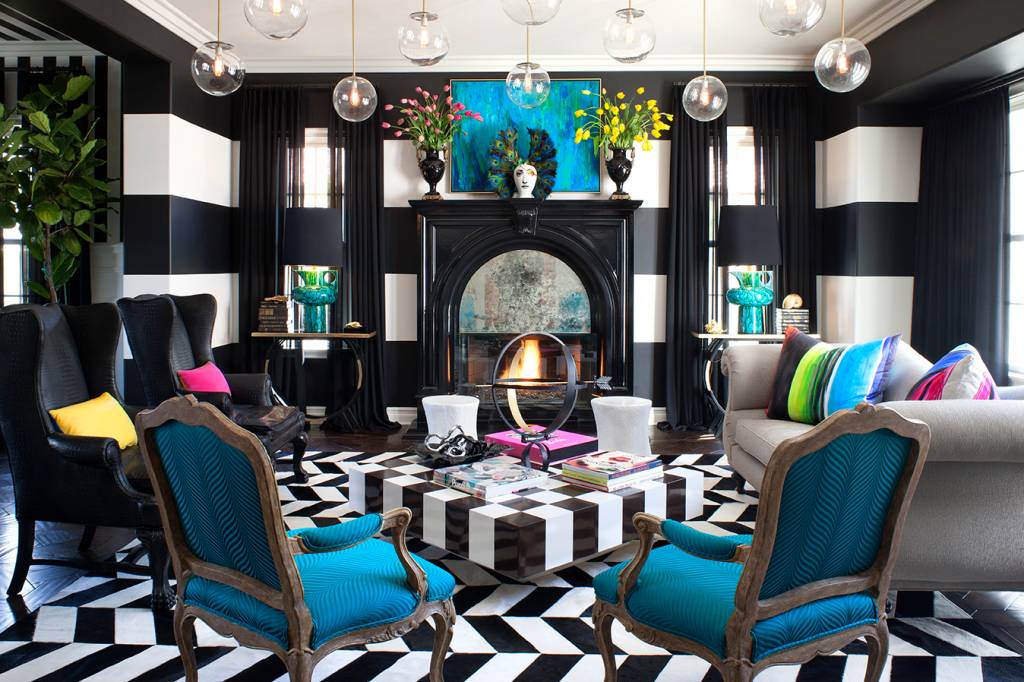 Sala – Kourtney Kardashian Sala – Kourtney Kardashian