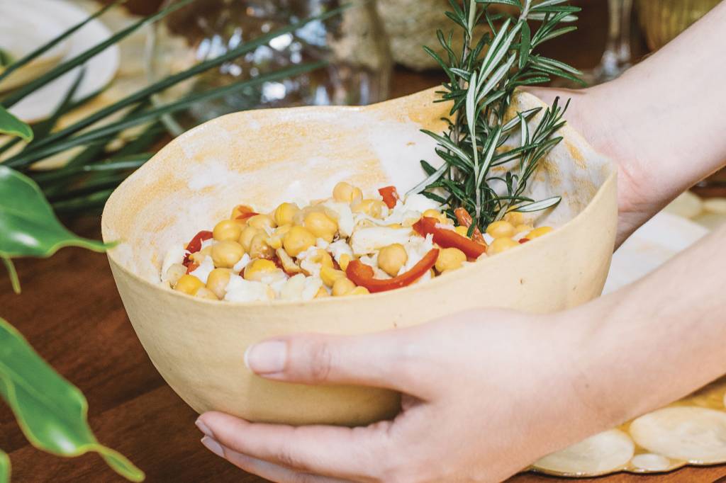 Salada de grão-de-bico e bacalhau
