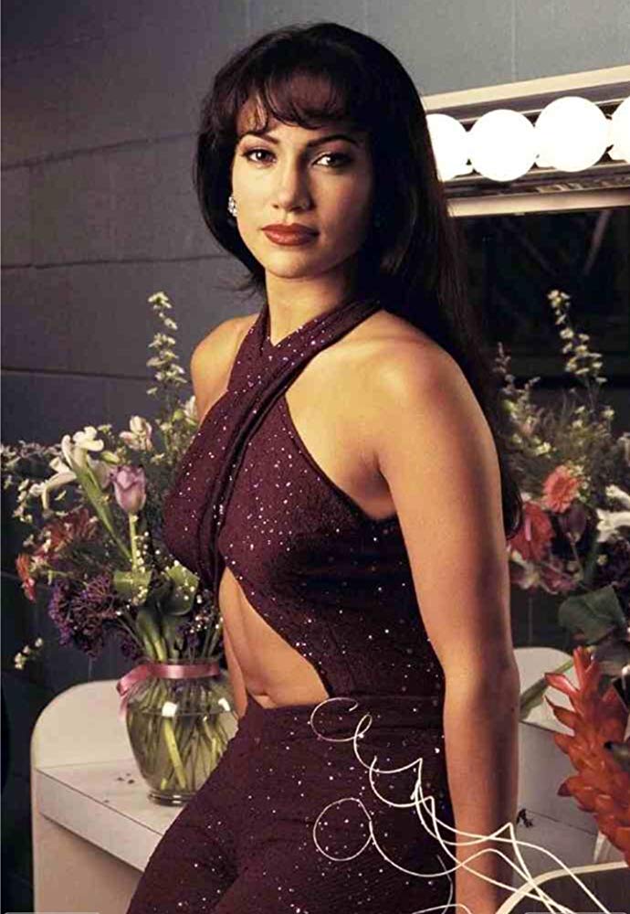 Jennifer Lopez como Selena Jennifer Lopez como Selena