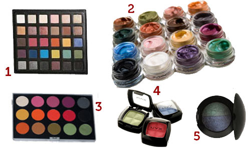 Delineador colorido e sombras são tendências de make para o inverno Delineador colorido e sombras são tendências de make para o inverno