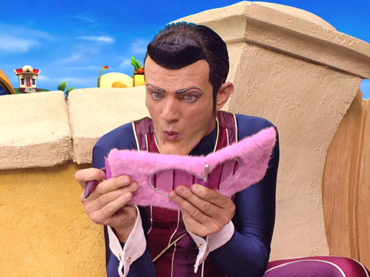 Ator de “LazyTown” morre após lutar... | CLAUDIA