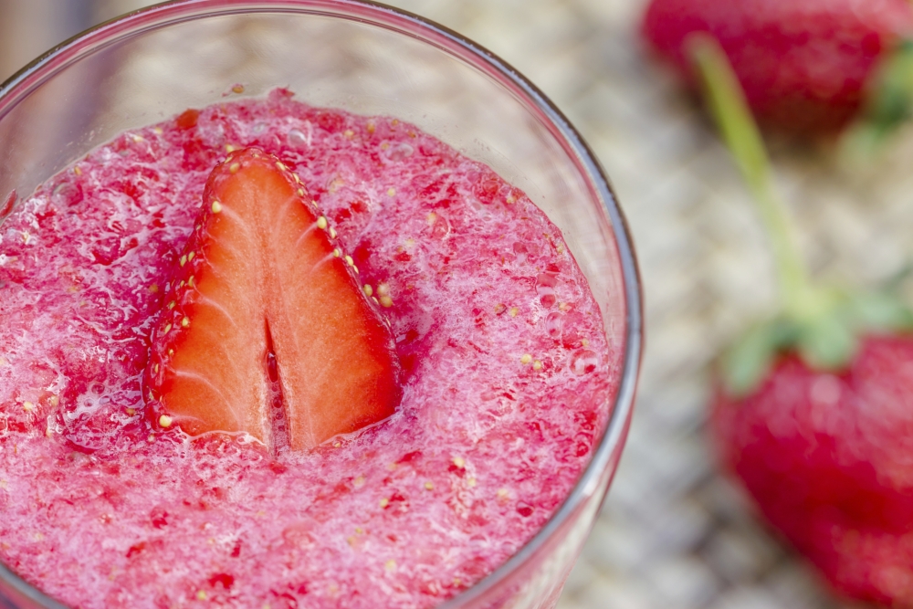 Suco rosa desintoxica e ajuda a perder até 2 kg em uma semana