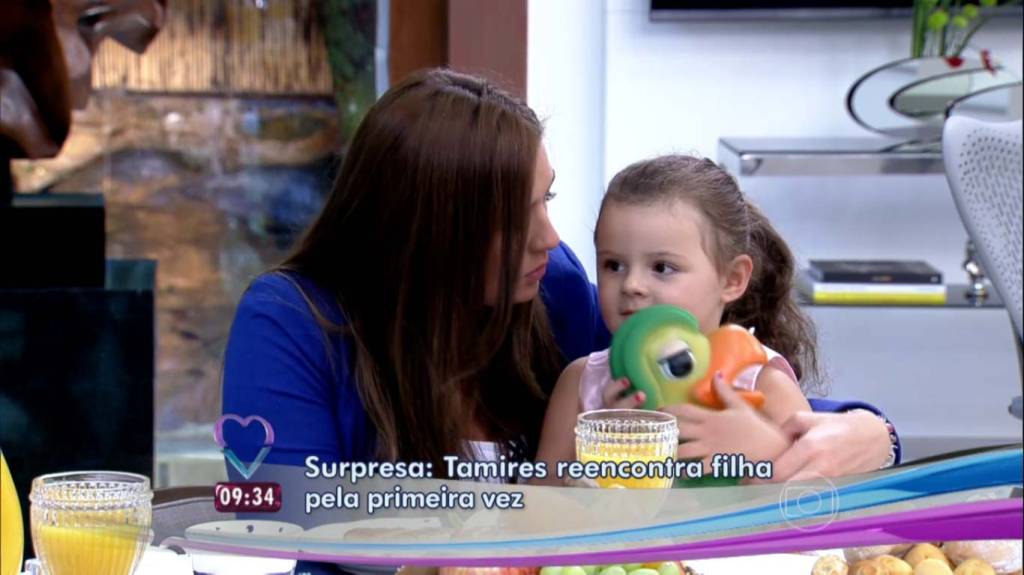 No Mais Você, Tamires revê filha e não segura a emoção