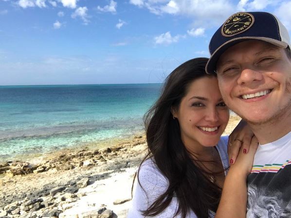 Thais Fersoza ganha festa de aniversário surpresa de Michel Teló