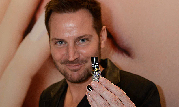 Tom Bachik: especialistas em esmalte e nail art conta suas apostas para o verão e revela dicas para manter as unhas lindas