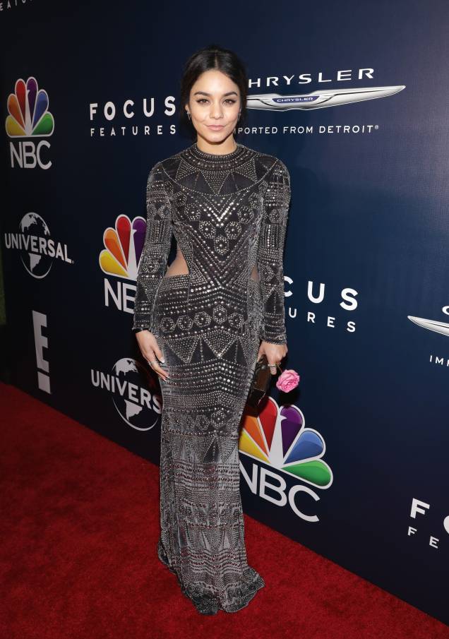 <strong>Vanessa Hudgens</strong> veste <strong>Naeem Khan</strong>. <strong>Vanessa Hudgens</strong> veste <strong>Naeem Khan</strong>.