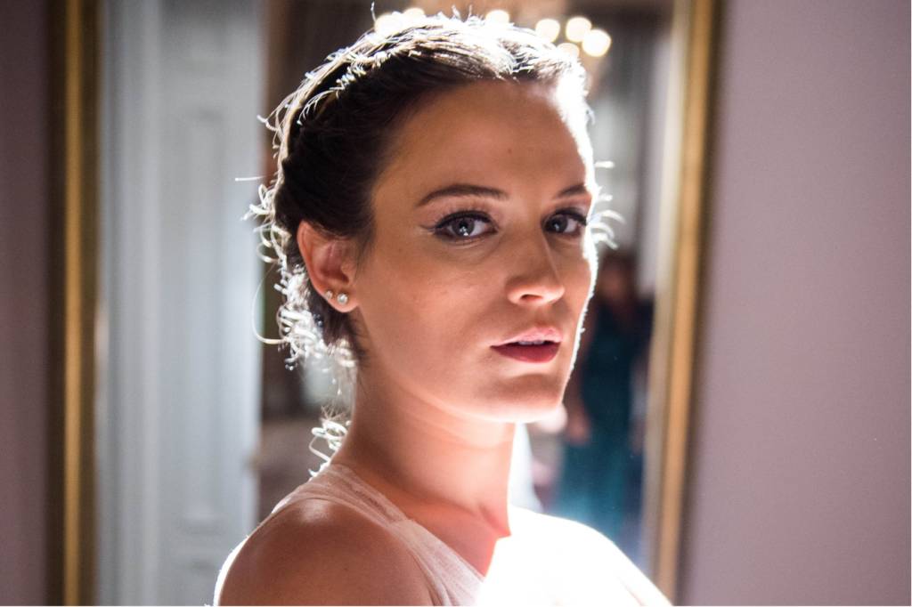 Vem ver o lindo vestido de noiva de Clara em “O Outro Lado”