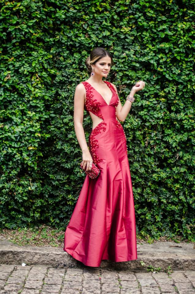 Vestido e clutch Patricia Bonaldi e joias Goldesign Vestido e clutch Patricia Bonaldi e joias Goldesign