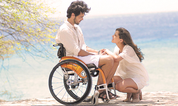 Vitória: Diana acha que cometeu incesto e entra em crise