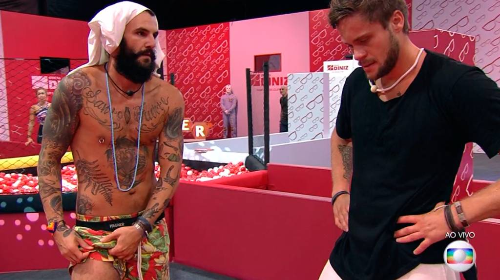 Wagner e Breno vencem prova da liderança no BBB18