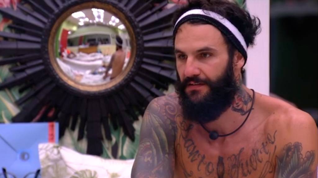 Wagner volta a conversar sobre voto com Caruso e Viegas