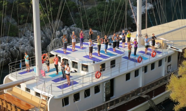 Cruzeiros oferecem ioga, meditação, massagem e outras atividades zen Cruzeiros oferecem ioga, meditação, massagem e outras atividades zen