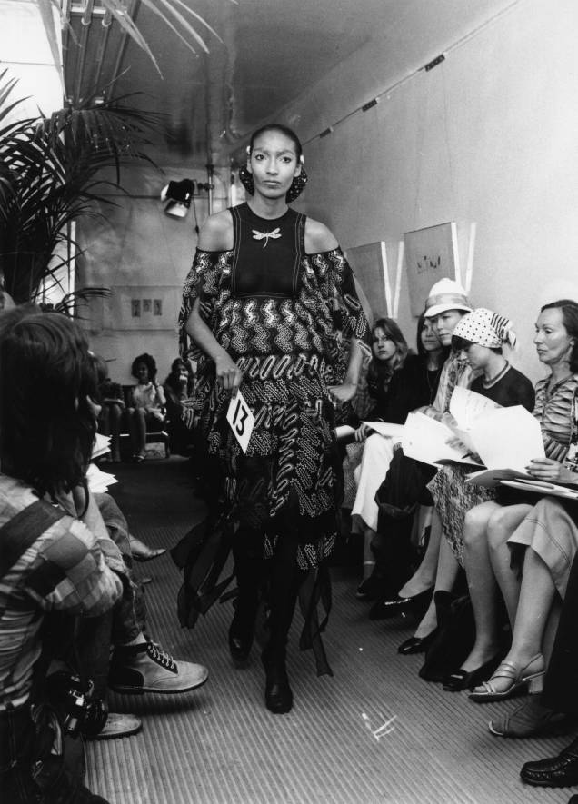 <strong>Zandra Rhodes Fashion</strong><span>, 1971</span> <strong>Zandra Rhodes Fashion</strong><span>, 1971</span>